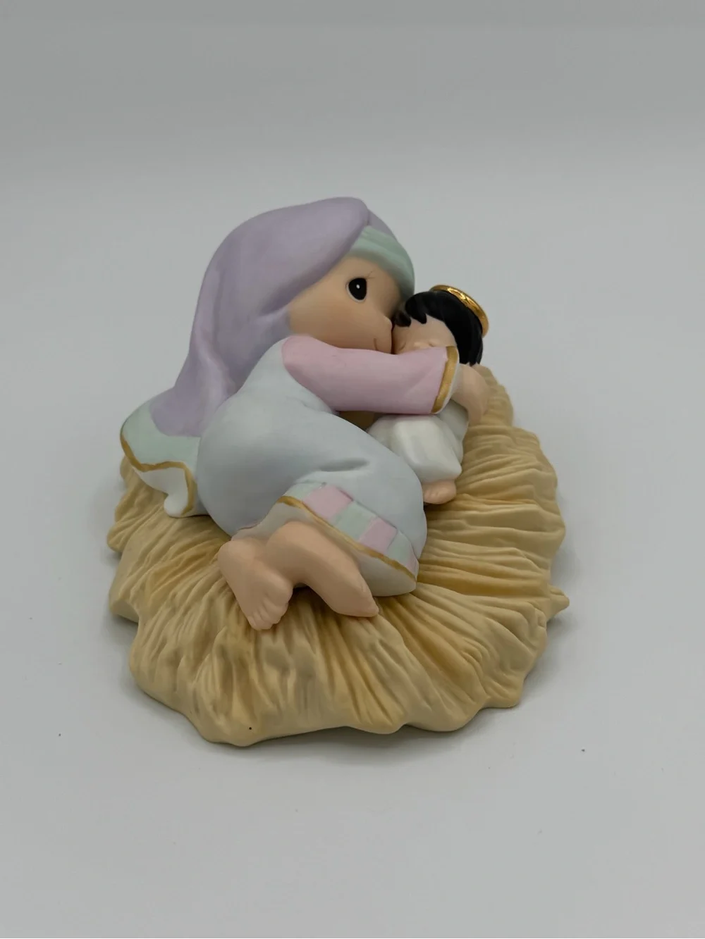 Precious Moments 2000 “Mary Had A Little Lamb”  Figure